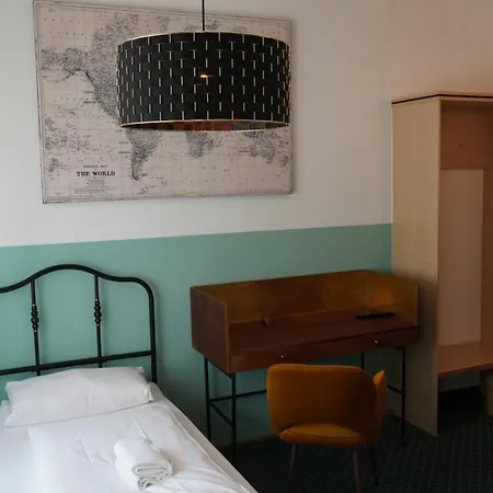 Hafen 17 Kueche Bar فندق