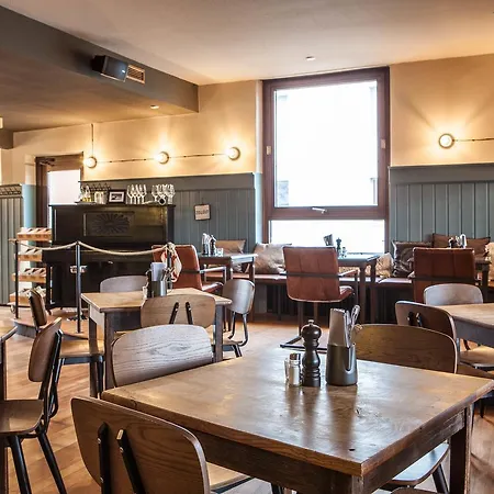 Hafen 17 Kueche Bar فندق Kehl